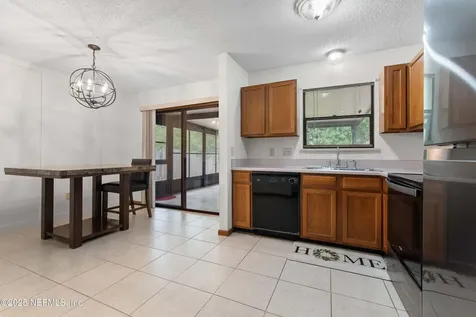 3951 Laurelwood Drive Jacksonville FL 32257