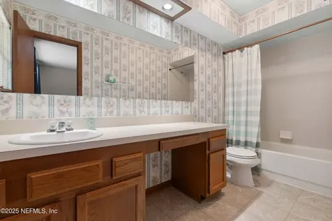 3951 Laurelwood Drive Jacksonville FL 32257