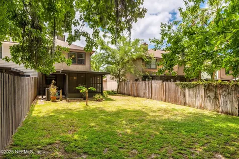 3951 Laurelwood Drive Jacksonville FL 32257
