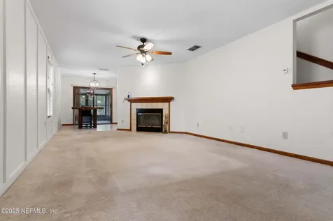 3951 Laurelwood Drive Jacksonville FL 32257