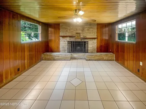 9507 Harriet Avenue Jacksonville FL 32208