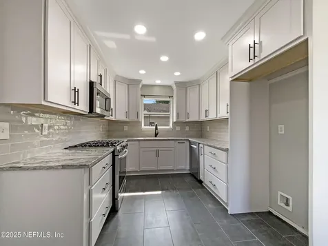 11356 Sutton Lakes Court Jacksonville FL 32246