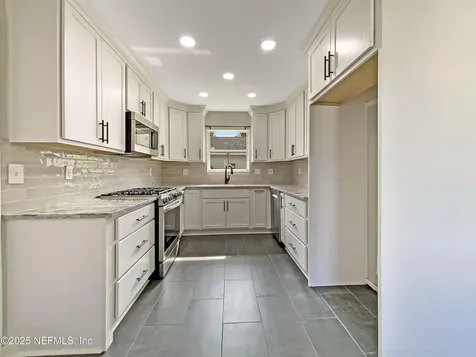 11356 Sutton Lakes Court Jacksonville FL 32246