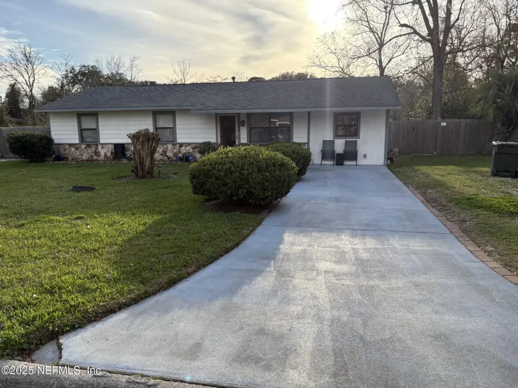 425 Roberts Street S Green Cove Springs FL 32043
