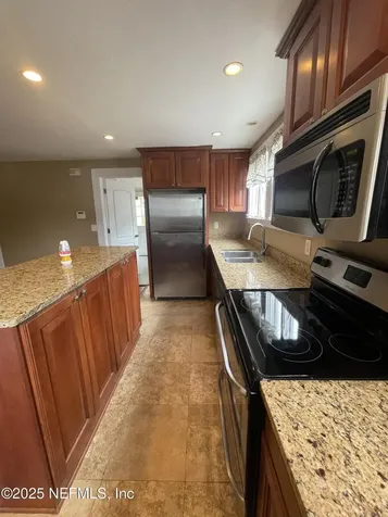 2741 Oak Street Jacksonville FL 32205