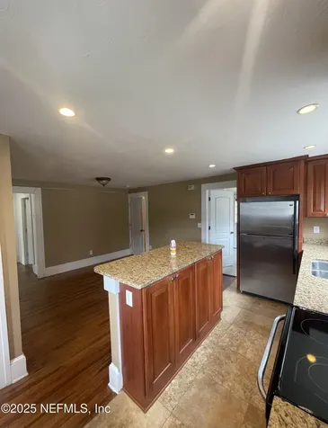 2741 Oak Street Jacksonville FL 32205