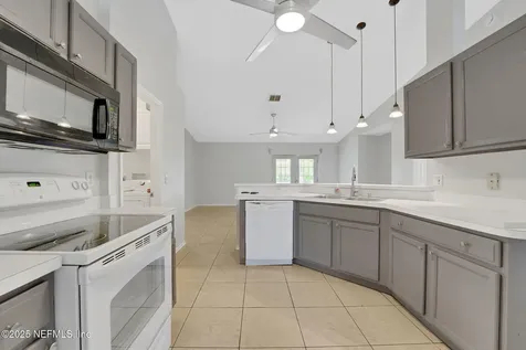 881 Westline Avenue Deltona FL 32725