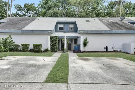 1242 Bayshore Drive N Jacksonville FL 32233
