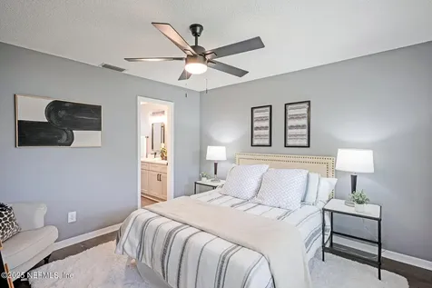 6737 Newgate Circle E Jacksonville FL 32244