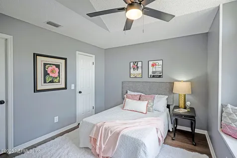 6737 Newgate Circle E Jacksonville FL 32244