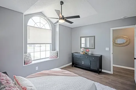 6737 Newgate Circle E Jacksonville FL 32244