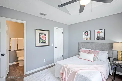 6737 Newgate Circle E Jacksonville FL 32244