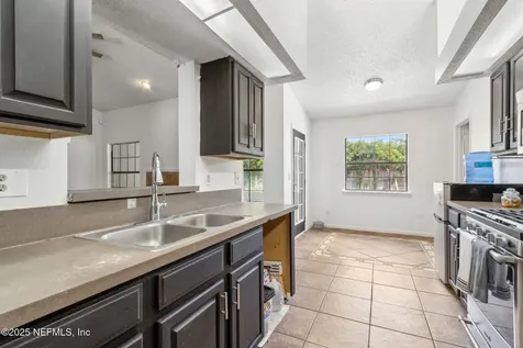 1668 Tutbury Court Jacksonville FL 32246