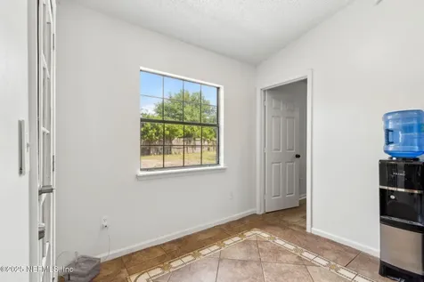 1668 Tutbury Court Jacksonville FL 32246
