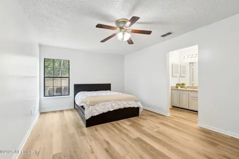 1668 Tutbury Court Jacksonville FL 32246