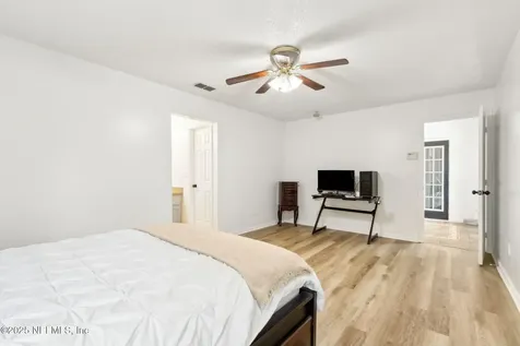 1668 Tutbury Court Jacksonville FL 32246