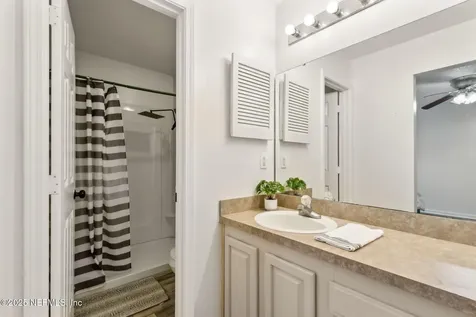 1668 Tutbury Court Jacksonville FL 32246