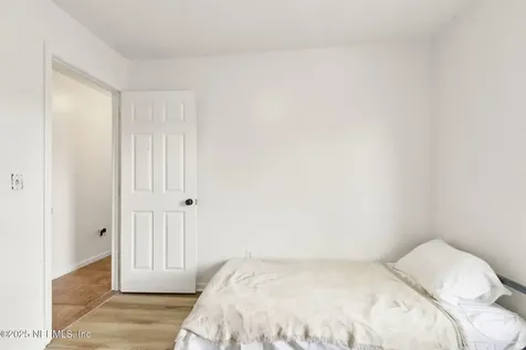 1668 Tutbury Court Jacksonville FL 32246