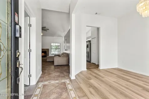 1668 Tutbury Court Jacksonville FL 32246