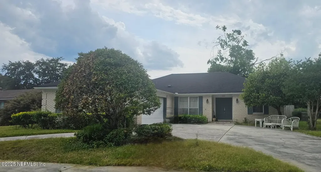 9052 Warwickshire Road Jacksonville FL 32257