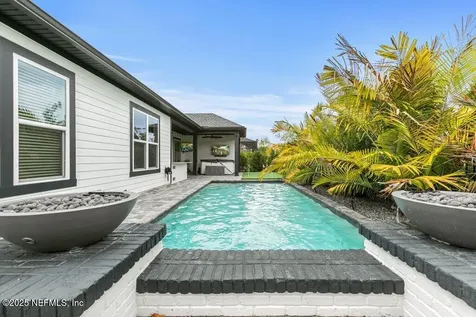 39 Nyes Place St. Augustine FL 32092