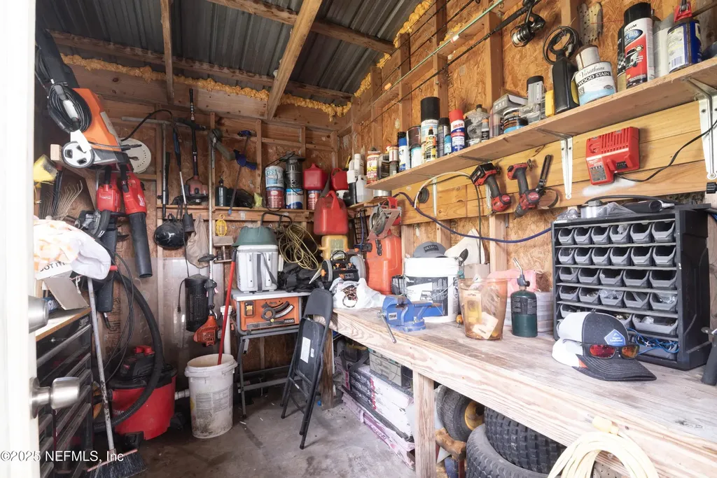 13561 Arnold Rhoden Road Glen St. Mary FL 32040