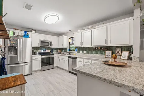 1752 Whitman Street Jacksonville FL 32210