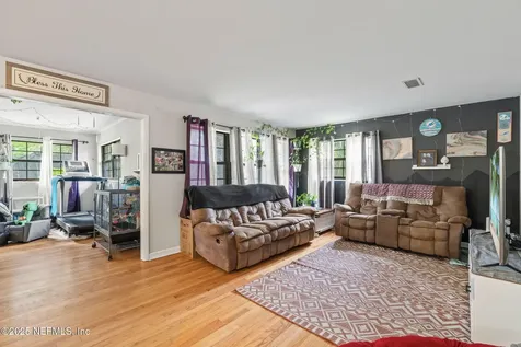 1752 Whitman Street Jacksonville FL 32210