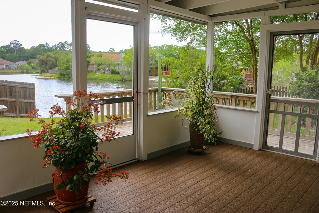 7589 Ginger Tea Trail W Jacksonville FL 32244