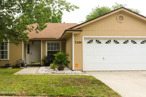 7589 Ginger Tea Trail W Jacksonville FL 32244