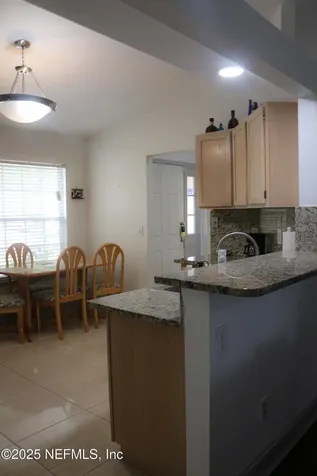 7589 Ginger Tea Trail W Jacksonville FL 32244