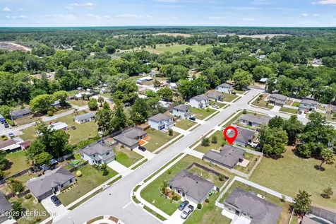 337 Southern Winds Boulevard Deland FL 32720