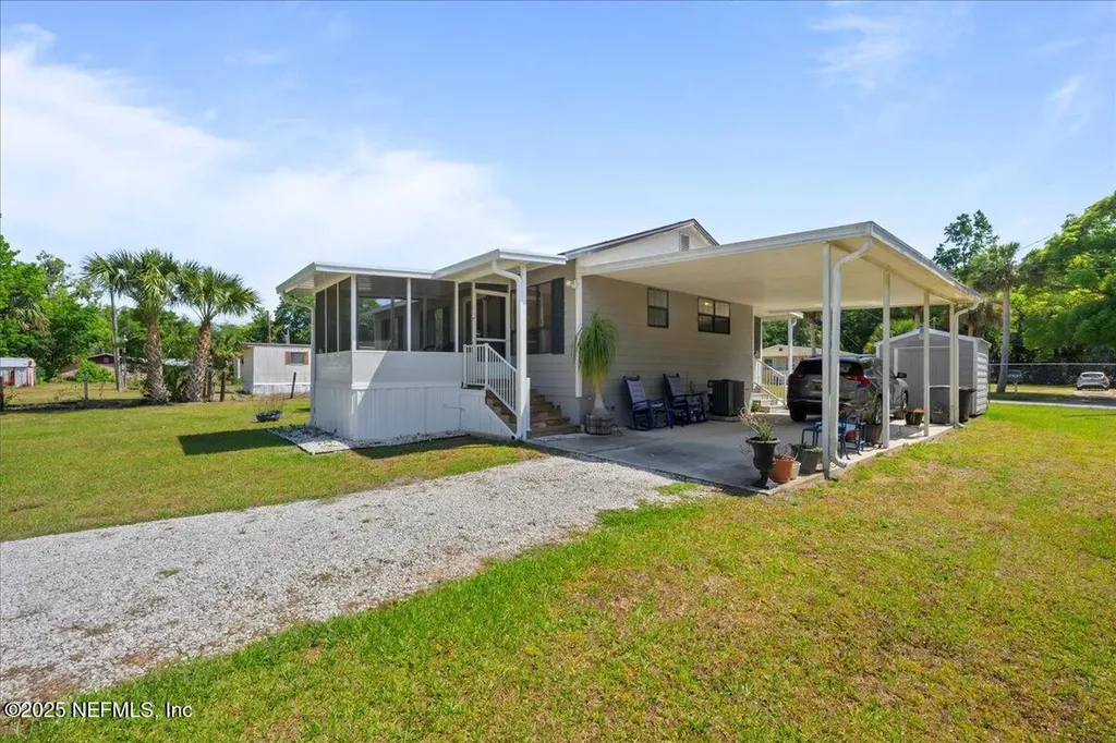 210 Pine Street East Palatka FL 32131