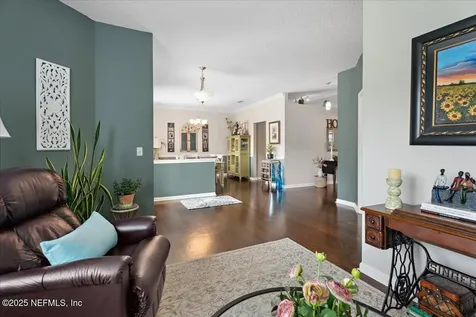 3883 Fairbanks Forest Drive Jacksonville FL 32223
