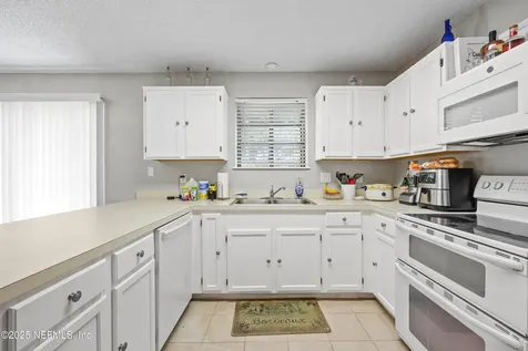 7713 Pepper Circle W Jacksonville FL 32244