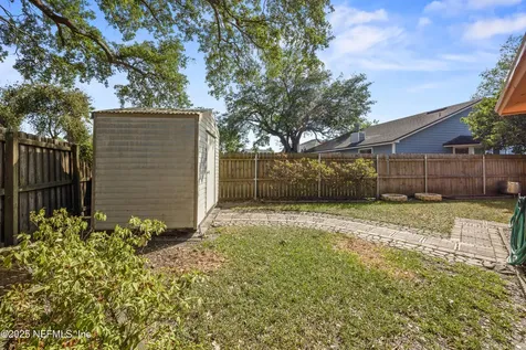 7713 Pepper Circle W Jacksonville FL 32244