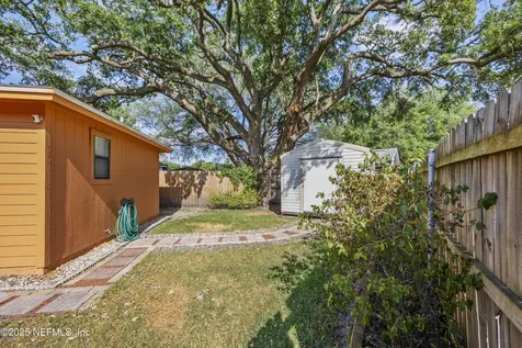 7713 Pepper Circle W Jacksonville FL 32244