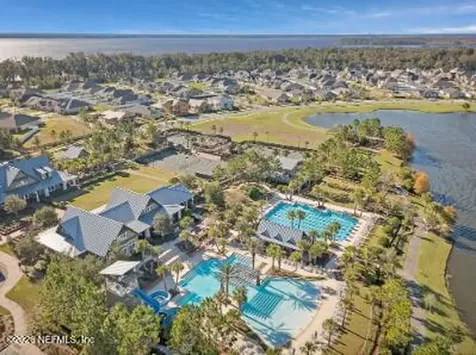 192 Oakmoss Drive St. Johns FL 32259