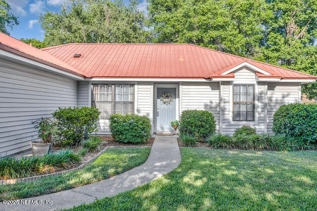 11537 Sweetwater Oaks Drive W Jacksonville FL 32223