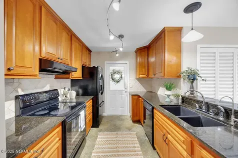 11537 Sweetwater Oaks Drive W Jacksonville FL 32223