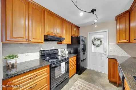 11537 Sweetwater Oaks Drive W Jacksonville FL 32223