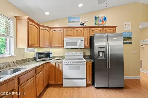 2717 Poinsettia Avenue Middleburg FL 32068