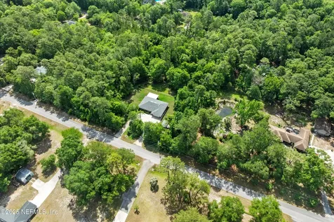 2717 Poinsettia Avenue Middleburg FL 32068