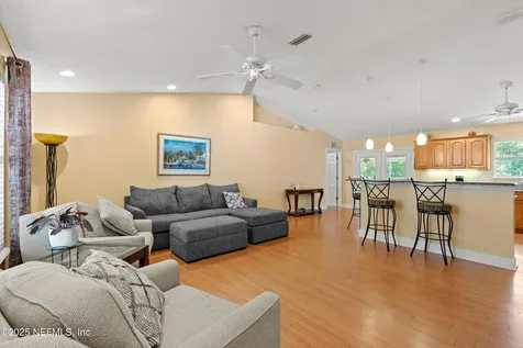 2717 Poinsettia Avenue Middleburg FL 32068