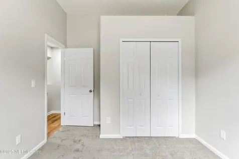 4734 Fireside Drive W Jacksonville FL 32210