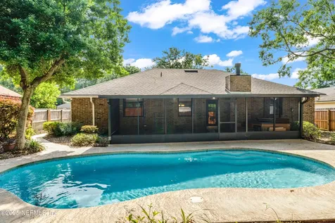4734 Fireside Drive W Jacksonville FL 32210