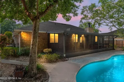 4734 Fireside Drive W Jacksonville FL 32210