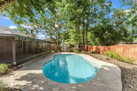 4734 Fireside Drive W Jacksonville FL 32210