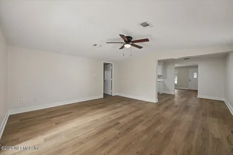 2650 Debbie Court Jacksonville FL 32210