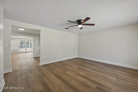 2650 Debbie Court Jacksonville FL 32210